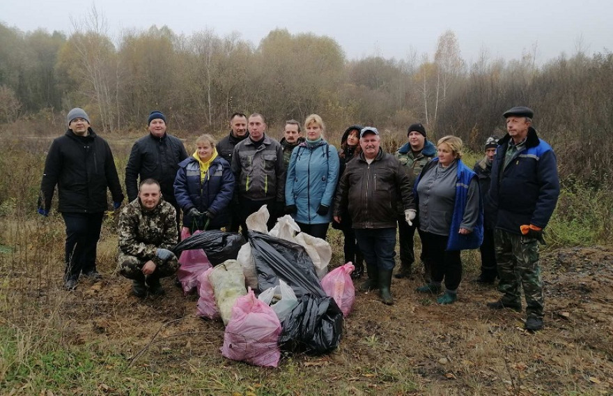 Могилевский облкомитет ПРиООС: уборка мусора пригородной территории р. Днепр около н.п. Половинный Лог, Могилевский р-н