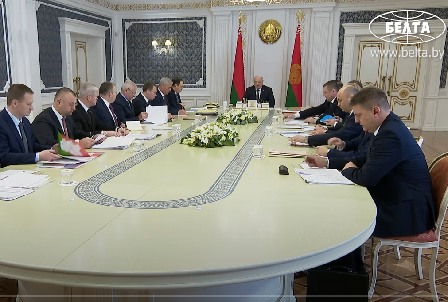 Александр Лукашенко провел расширенное совещание с руководством Правительства